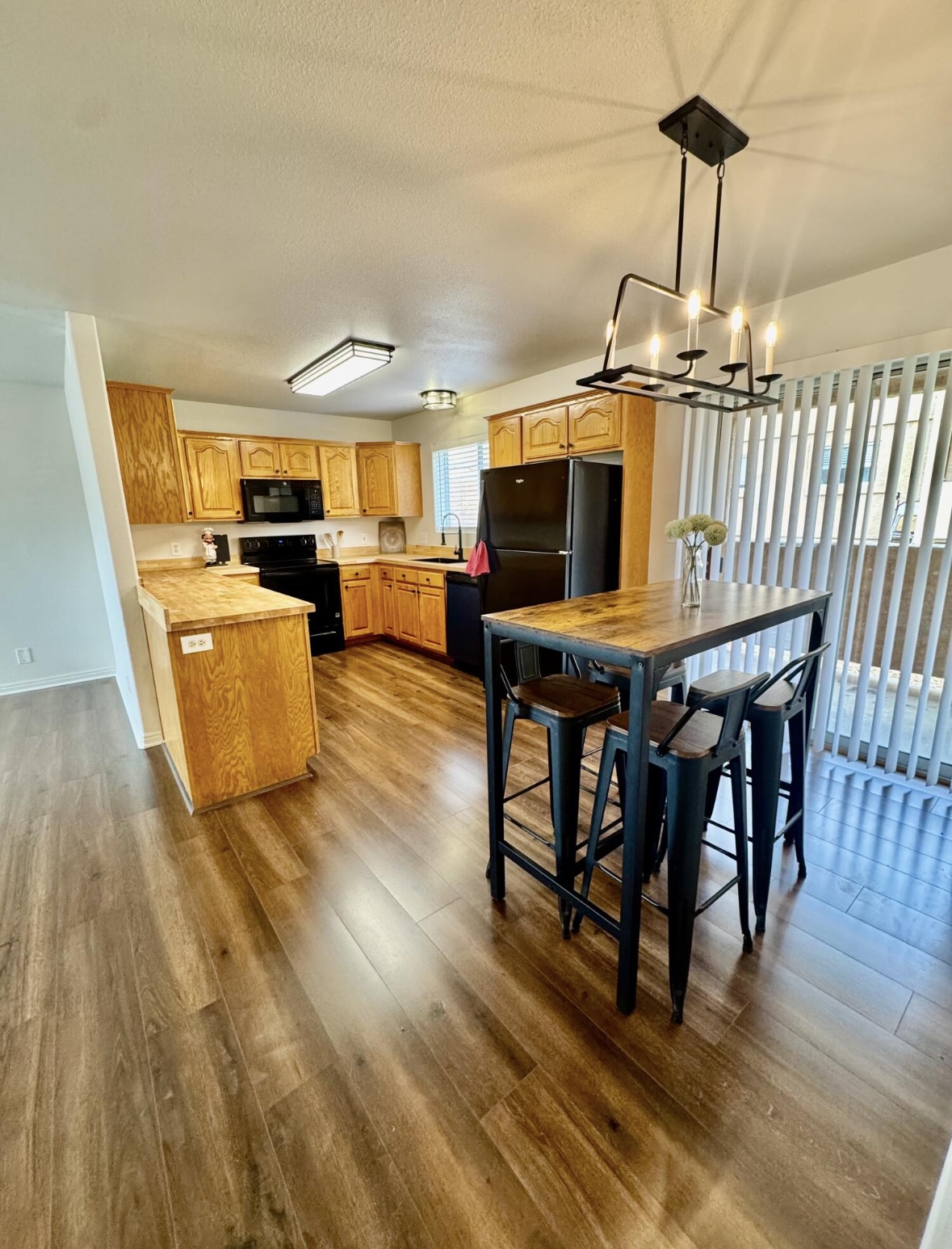 1122 East 300 South J119 - 1